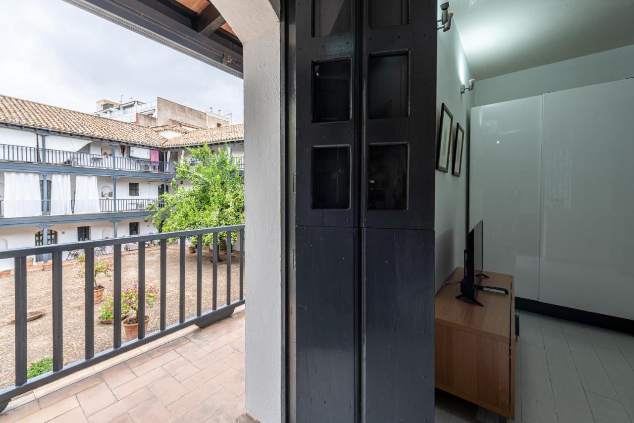 Apartamento En Monumento Historico Nacional Corral Del Conde-Duque De Olivares Sevilla Eksteriør billede