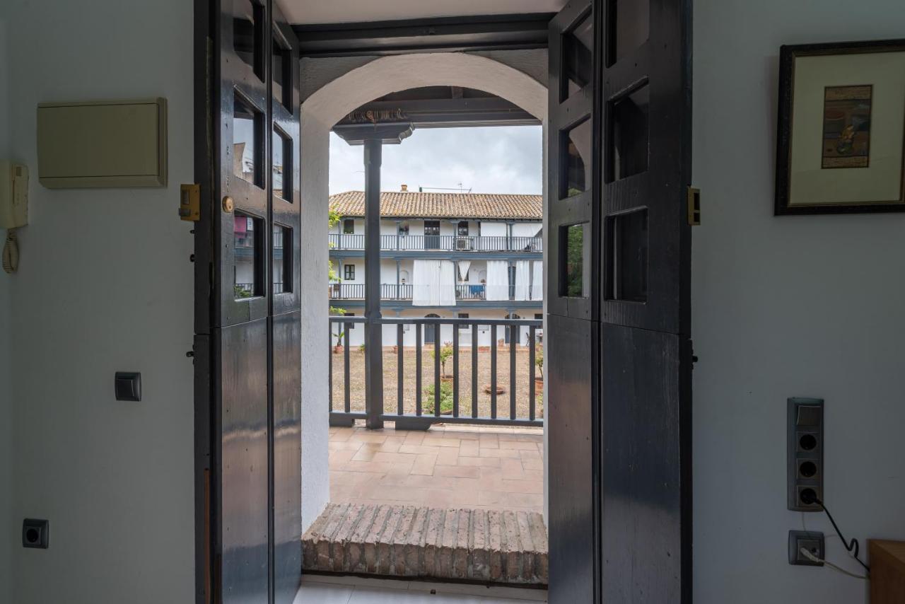 Apartamento En Monumento Historico Nacional Corral Del Conde-Duque De Olivares Sevilla Eksteriør billede